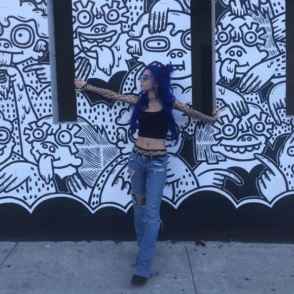 Meet your Posher, Jamie - Picture 1 of 1